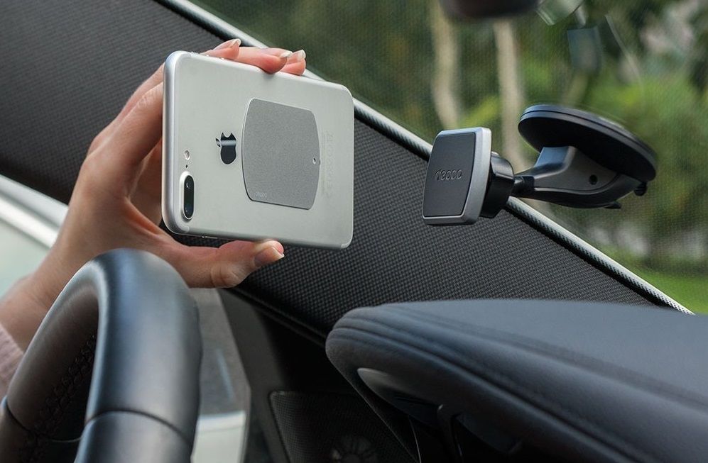 Как выбрать магнитный держатель для смартфона в автомобиль Как выбрать магнитный держатель для смартфона в автомобиль