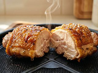 лайфхаки приготовления в аэрогриле — хрустящая корочка курицы