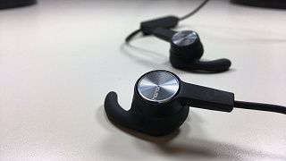 Недорогие наушники Honor имеют достойные характеристики, которые подходят для активного образа жизни