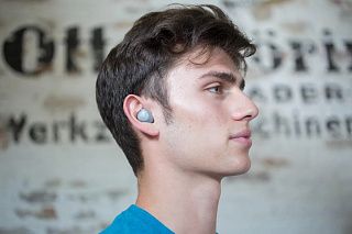 беспроводные наушники Samsung Gear IconX