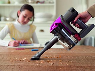 Обзор лучших вертикальных пылесосов Dyson