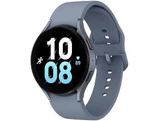 Samsung Galaxy Watch 5 в голубом корпусе: на экране 10:08 и пульс 89 ударов